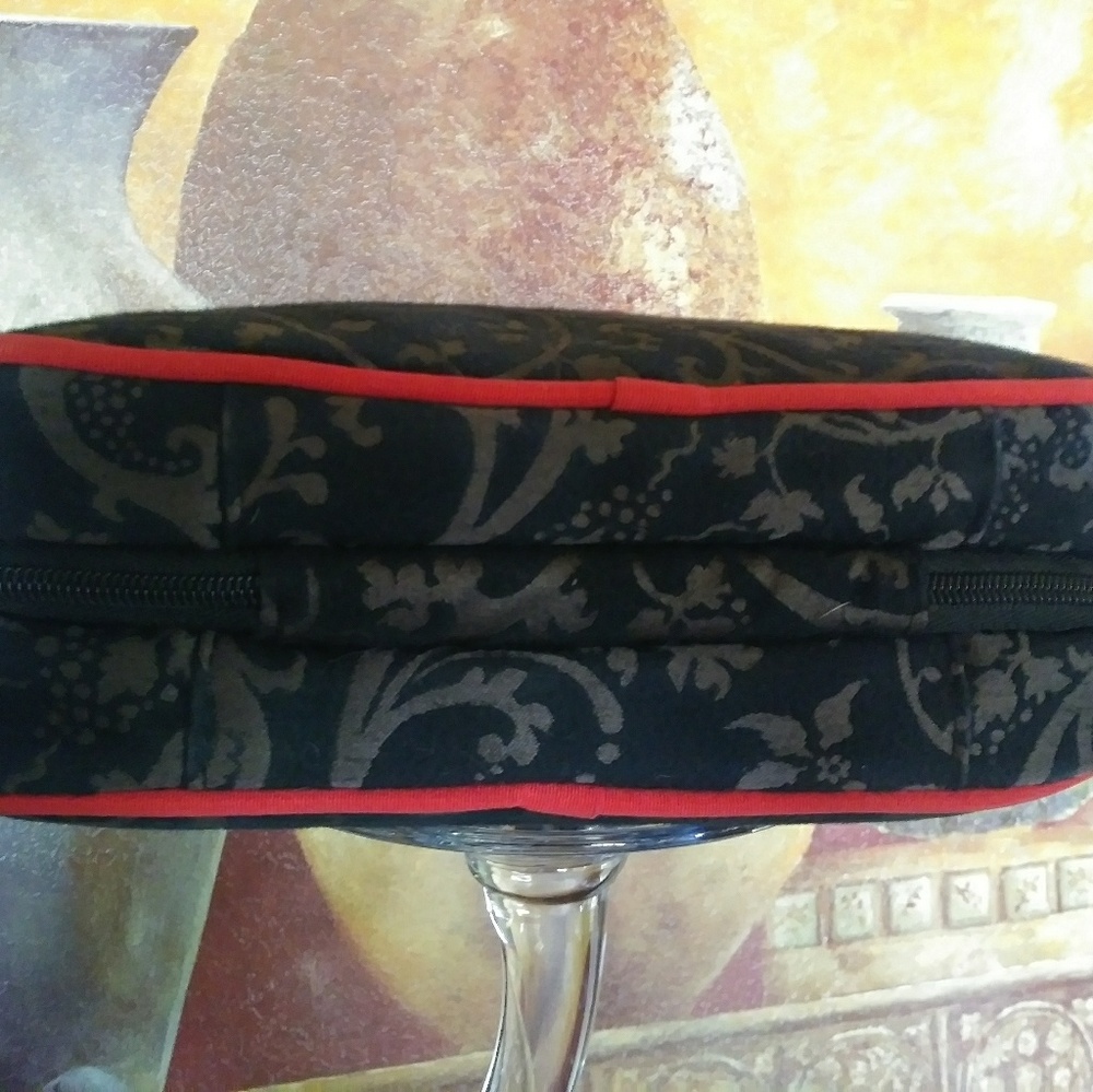 Weekender Tote - Picture 2 of 8